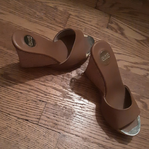 Shoes - Picture 1 of 1